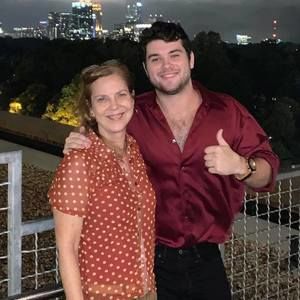 Meet your Posher, Grayson